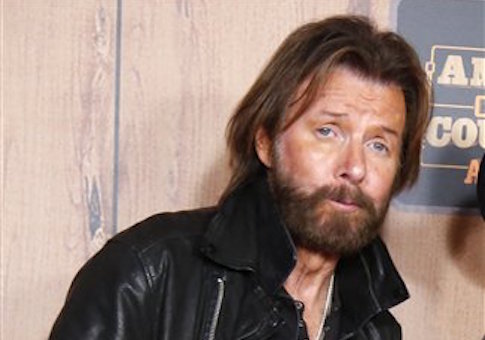 Ronnie Dunn / AP