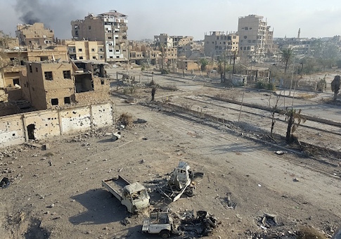Smoke billows from the eastern Syrian city of Deir Ezzor