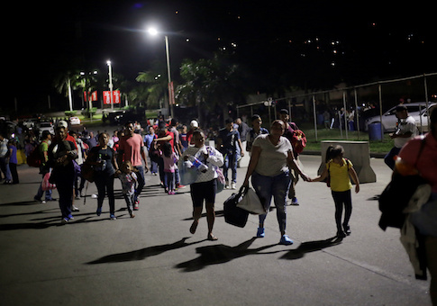 Hondurans take part in a new caravan of migrants