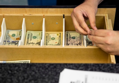 money sports betting